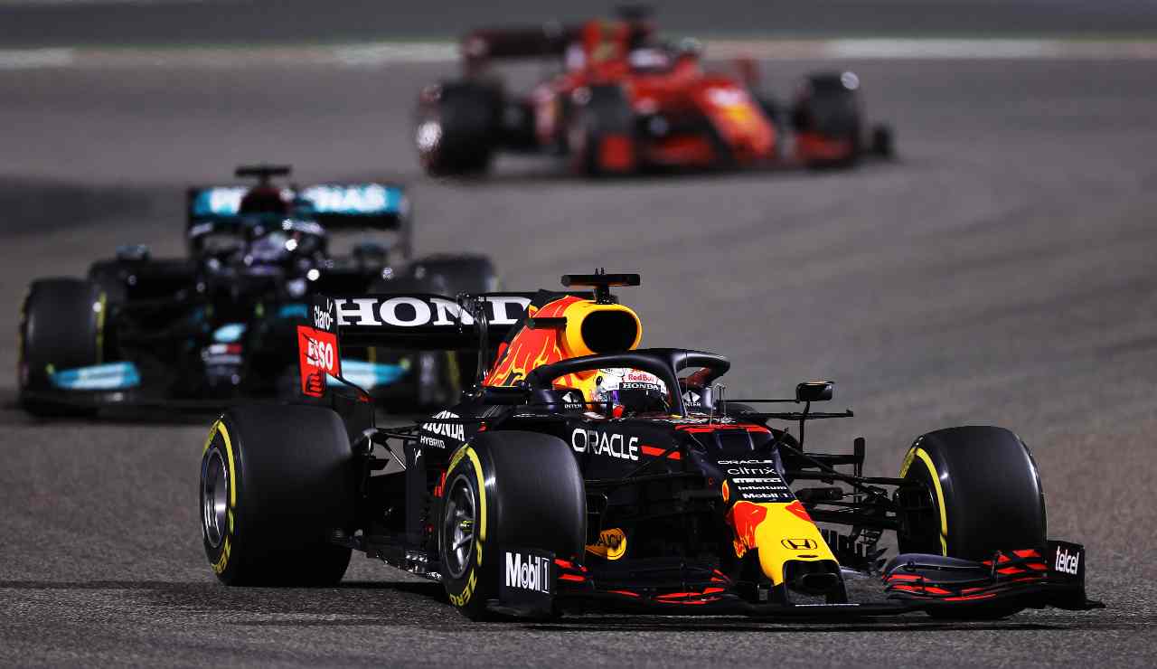 Verstappen e Hamilton