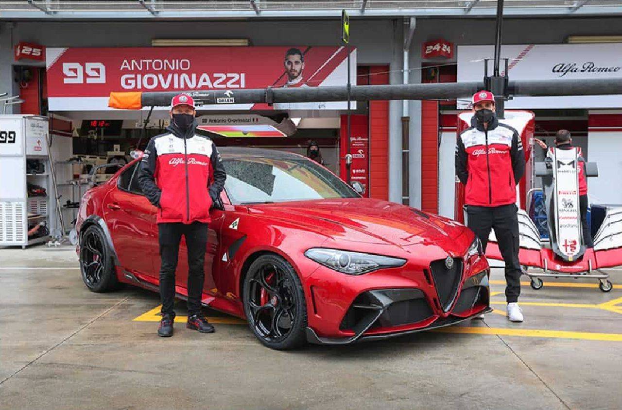 Alfa Romeo, la Giulia GTAm ospite di Raikkonen e Giovinazzi a Imola (press media)