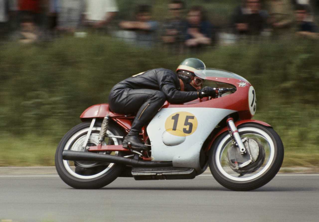 MV Agusta tre cilindri e Giacomo Agostini