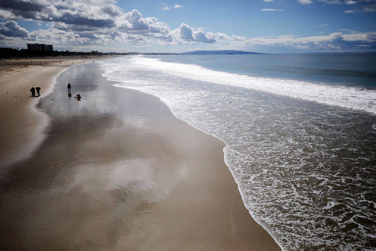 Dalla Calabria al Salento per un giro in spiaggia col SUV: multa salatissima