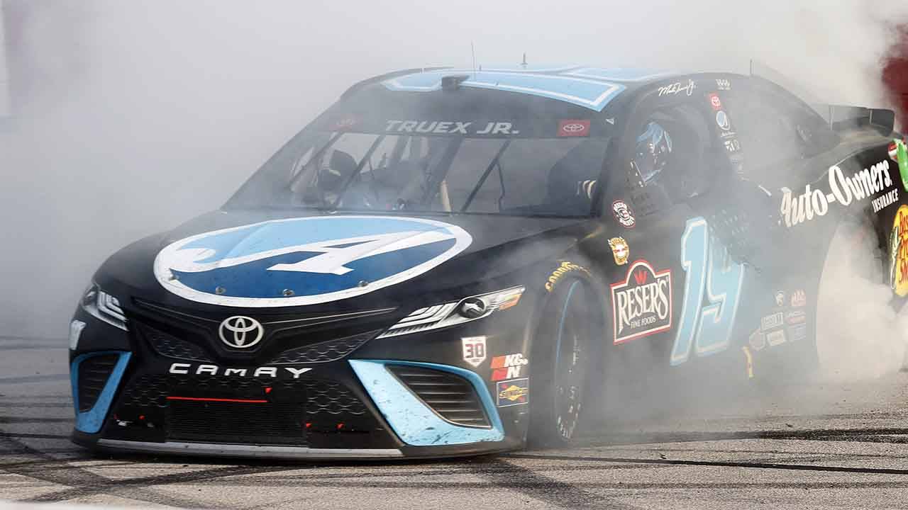 Nascar Truex