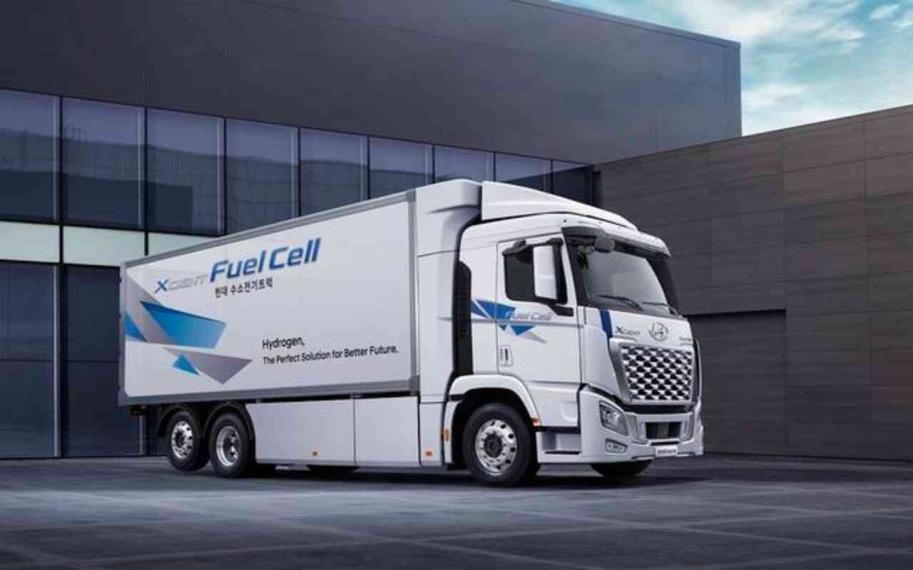 Hyundai Xcient Fuel Cell