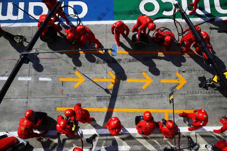 Formula 1 pit stop