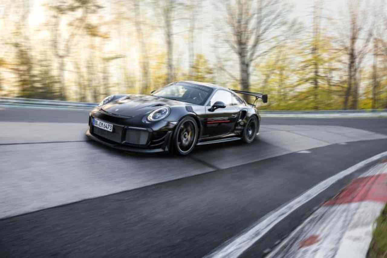 Porsche 911 GT2 RS