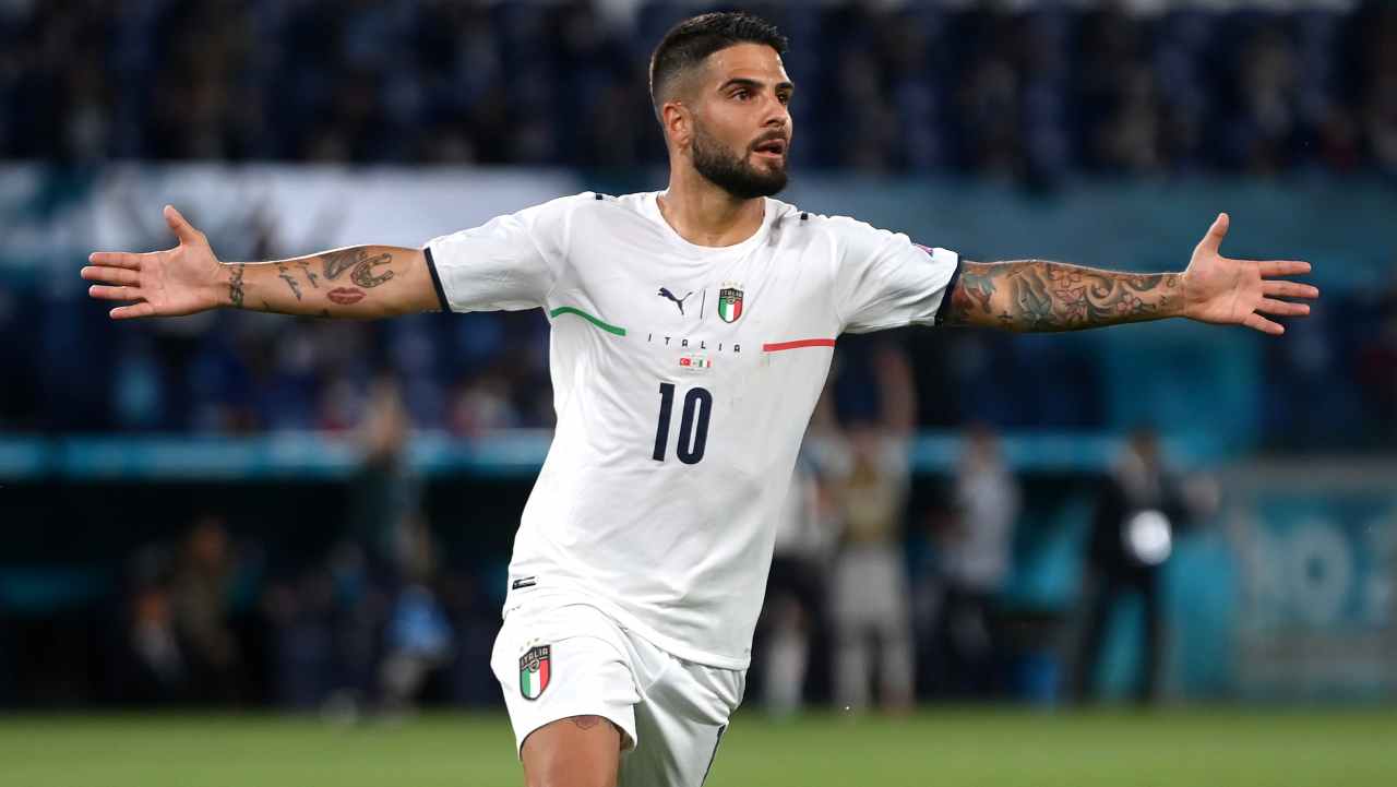 Lorenzo Insigne, la Mercedes AMG-GT Coupé per accendere la fantasia