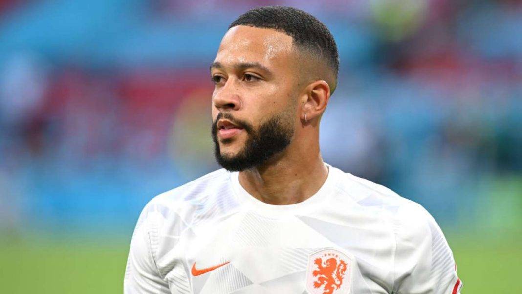 Memphis Depay / Memphis Depay fully focused on Holland amid transfer