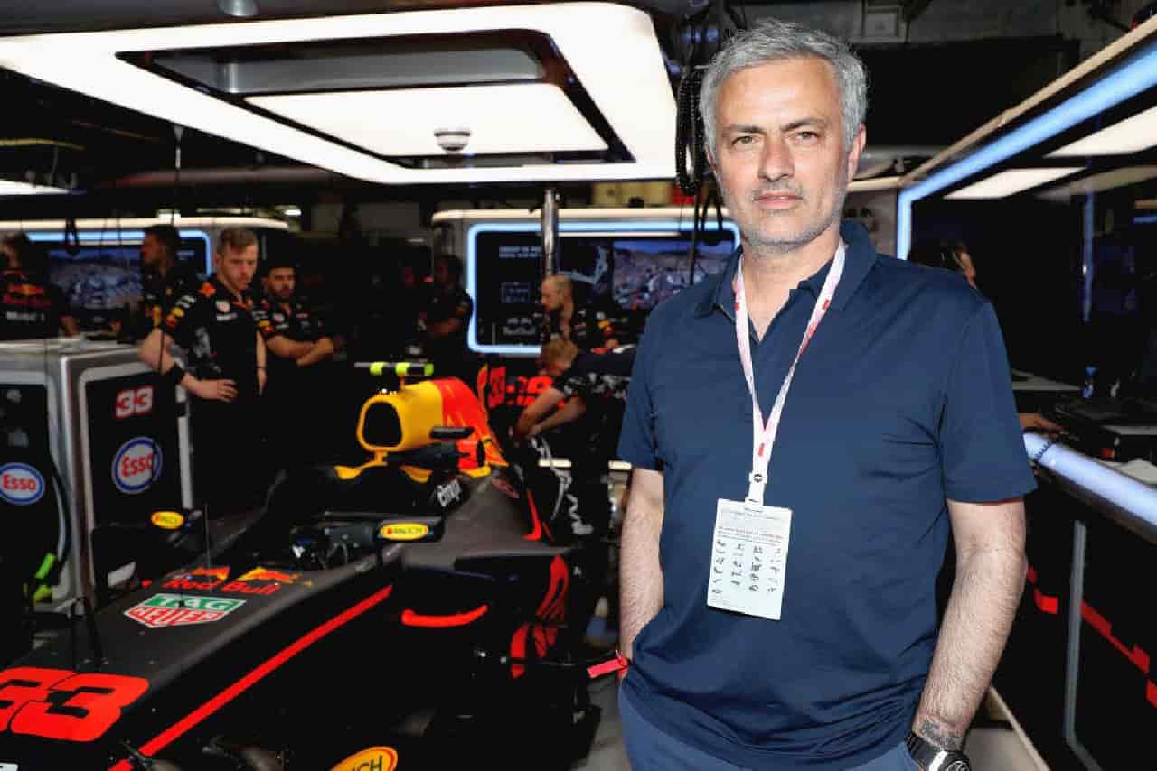 Mourinho e la Formula 1, una passione infinita: gli aneddoti più curiosi