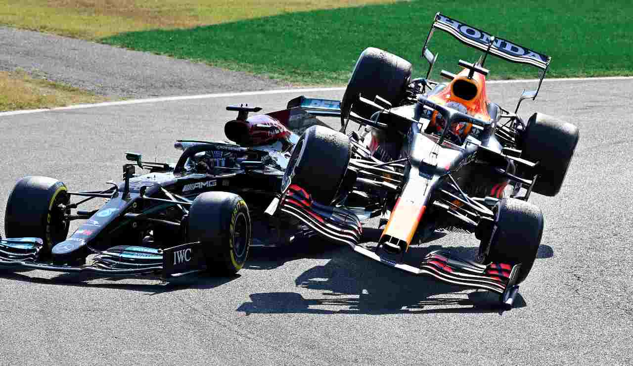 Hamilton e Verstappen