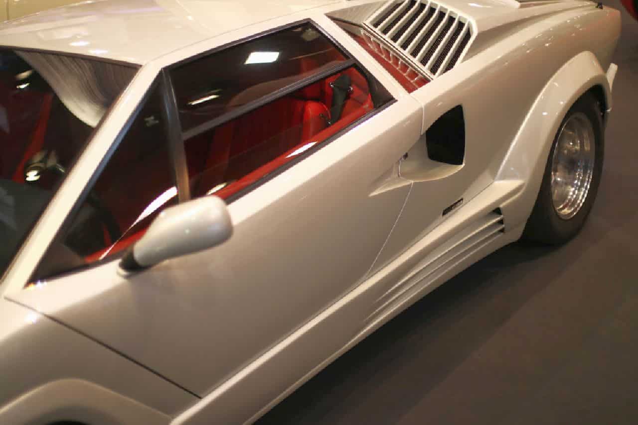 Lamborghini Countach, il ritorno è sempre più vicino: nuovo video teaser