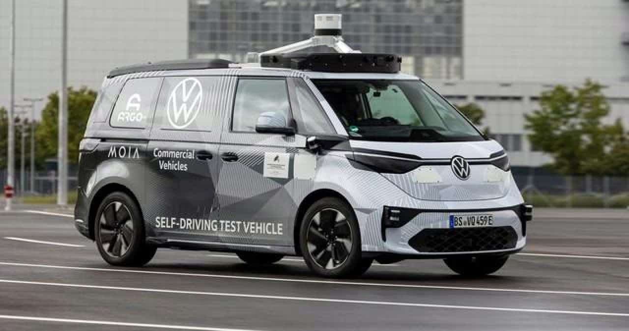 Volkswagen Id.Buzz, la guida autonoma sui veicoli commerciali: il prototipo