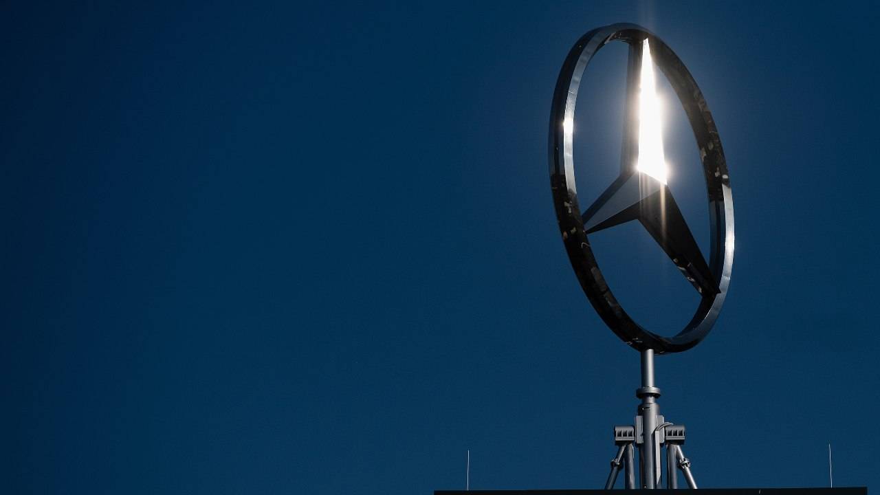 Mercedes logo