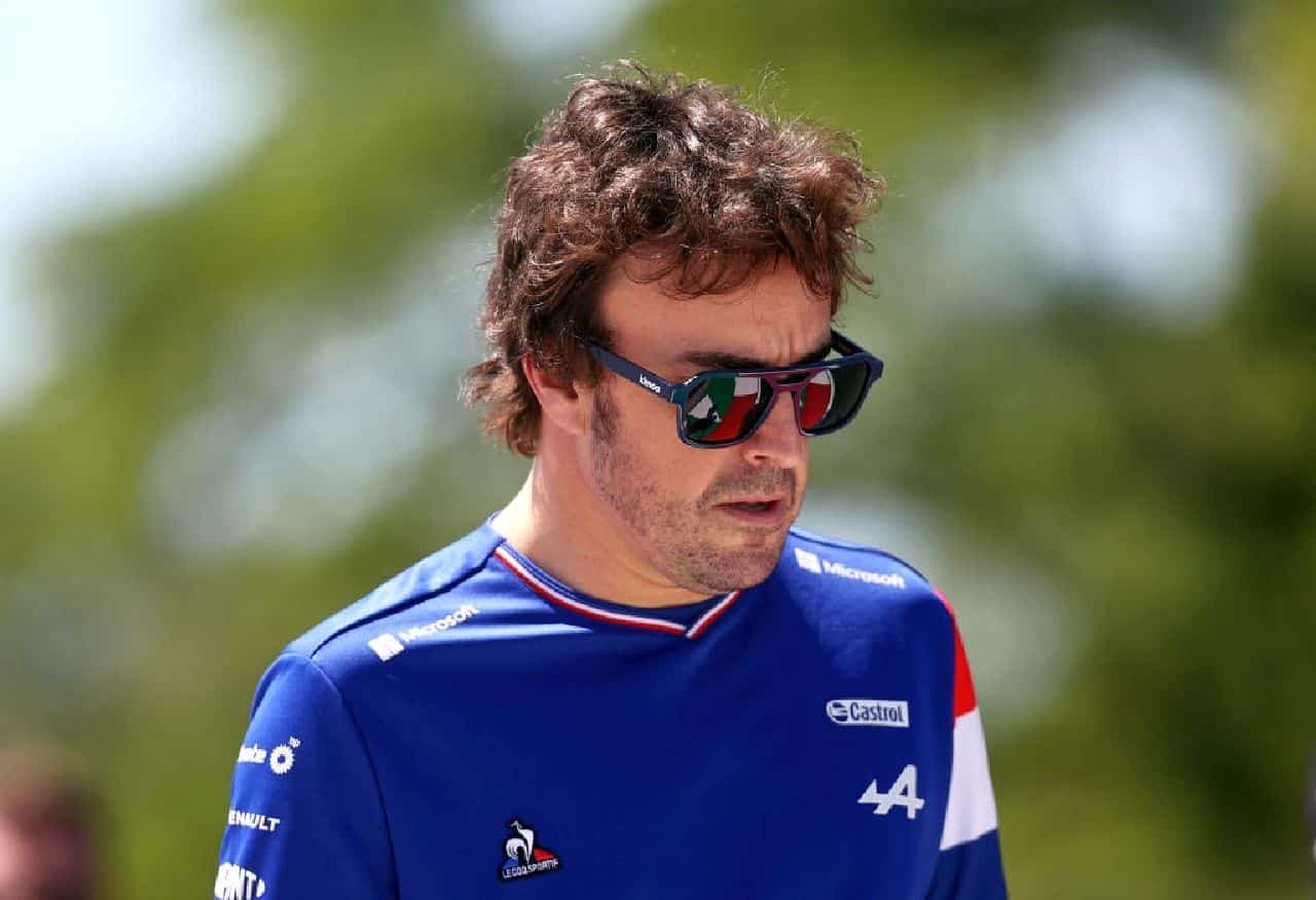 F1, GP USA: casco speciale per Alonso a tema "vulcanico" - Foto