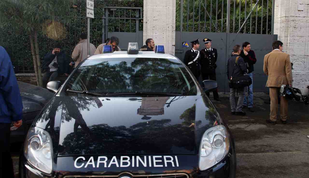 Una macchina dei carabinieri