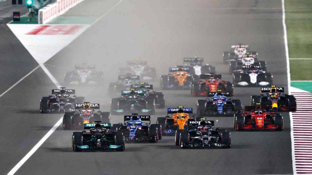 GP F1 Qatar Hamilton- Verstappen, Alonso super