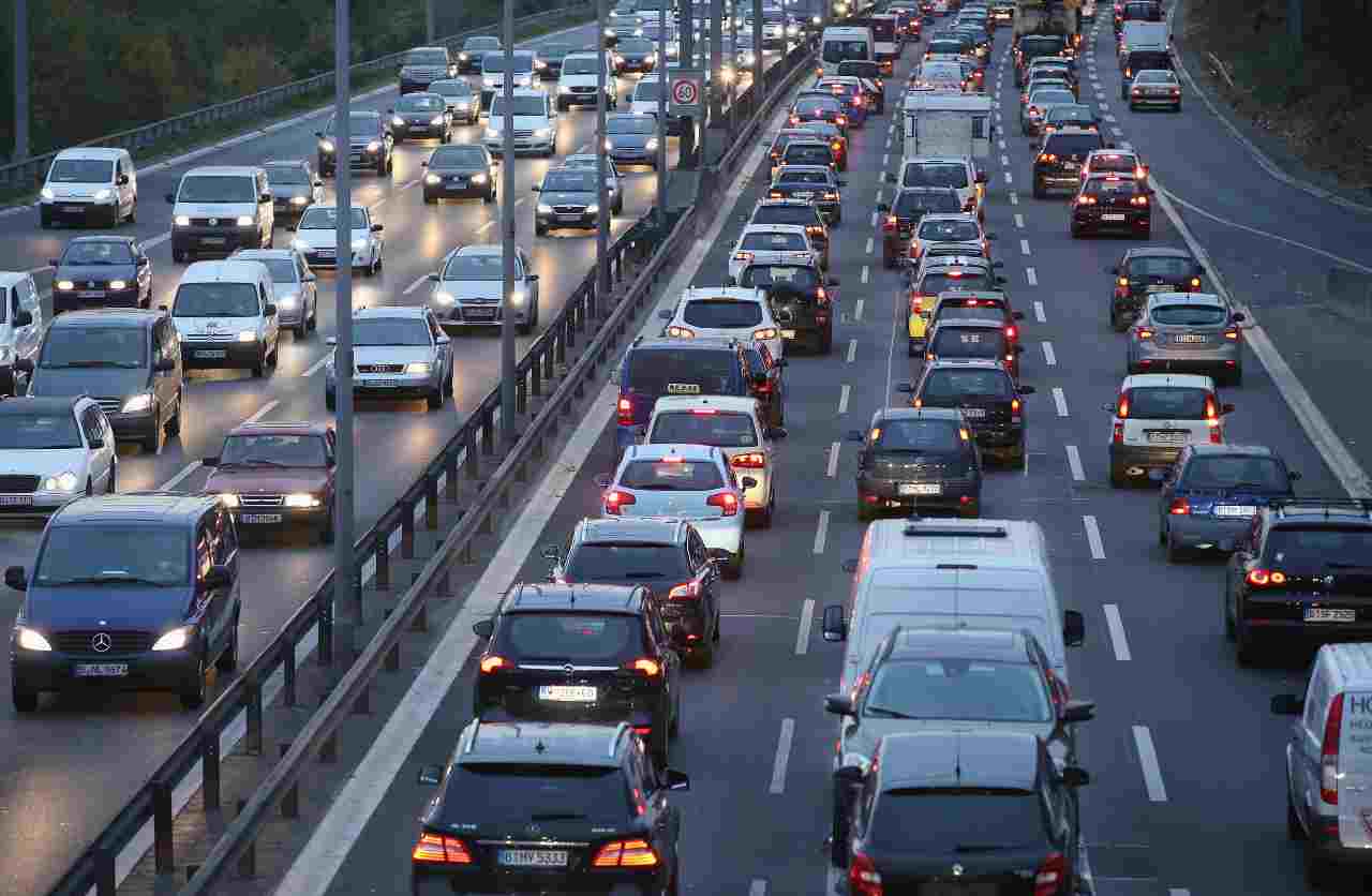 Traffico Auto Codice Strada