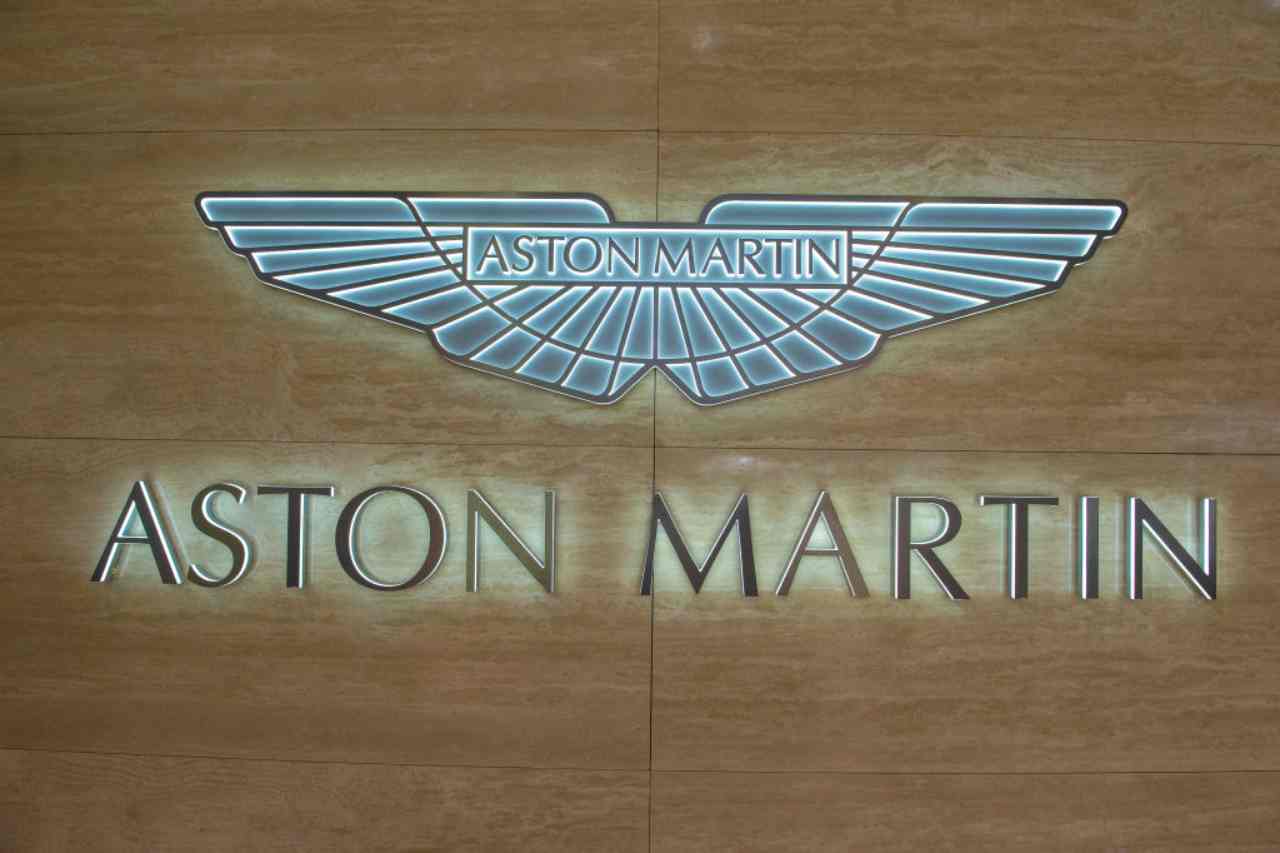 Aston Martin logo