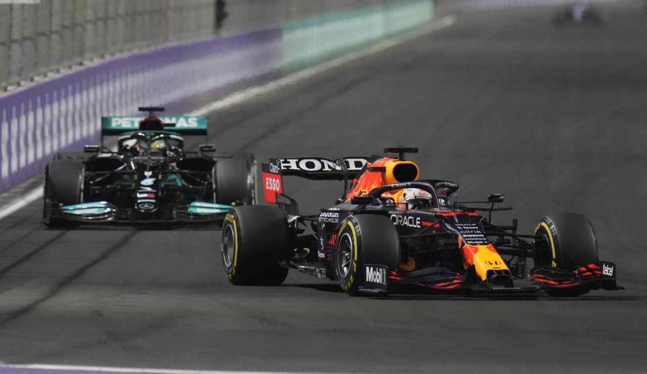 Hamilton e Verstappen, giudizio Villeneuve