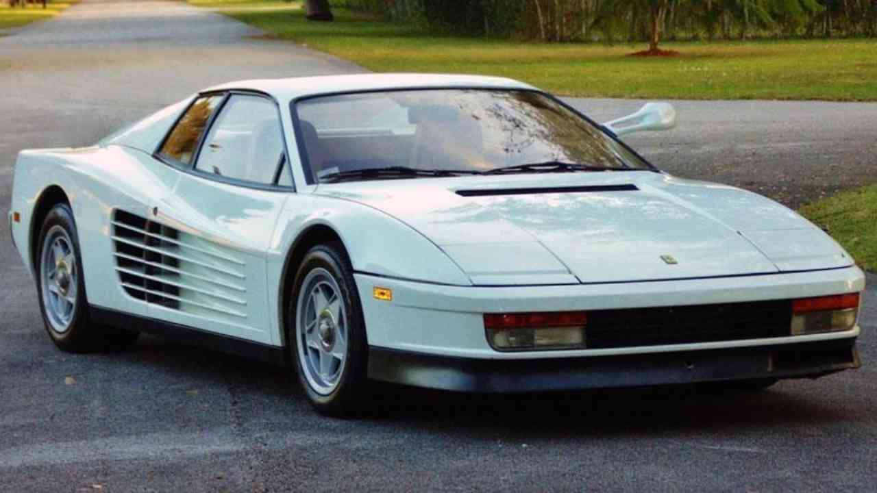 Ferrari Testarossa 01-01-2022