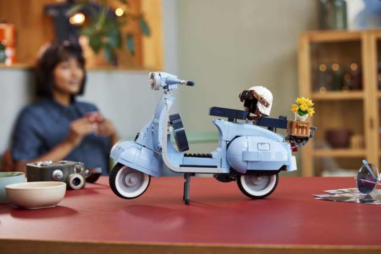 Vespa 125 Lego