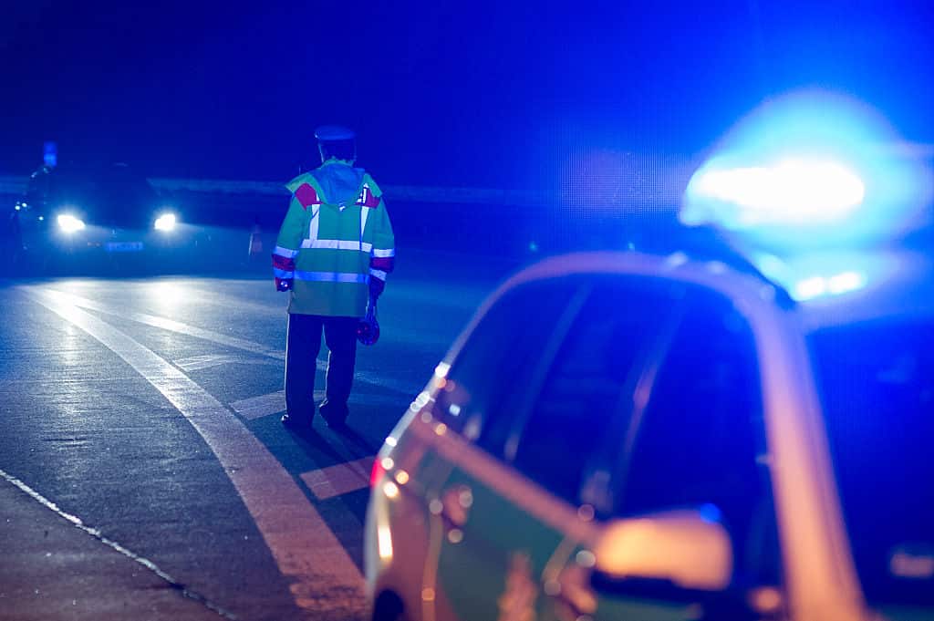 Auto, fari spenti o rotti: il rischio multe è inevitabile e costa caro