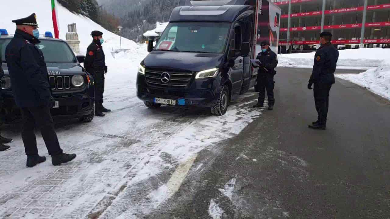 Multa Auto all'estero, sbagliato non pagarla: i rischi sono elevatissimi