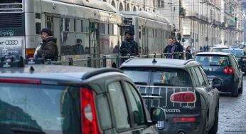 Assicurazione auto, il costo delle polizze cala ancora: i dati di fine 2021