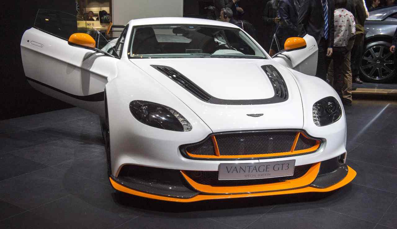 Aston Martin Vantage