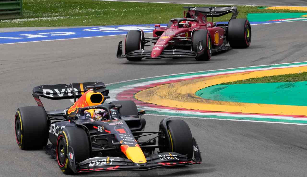 Verstappen e Leclerc