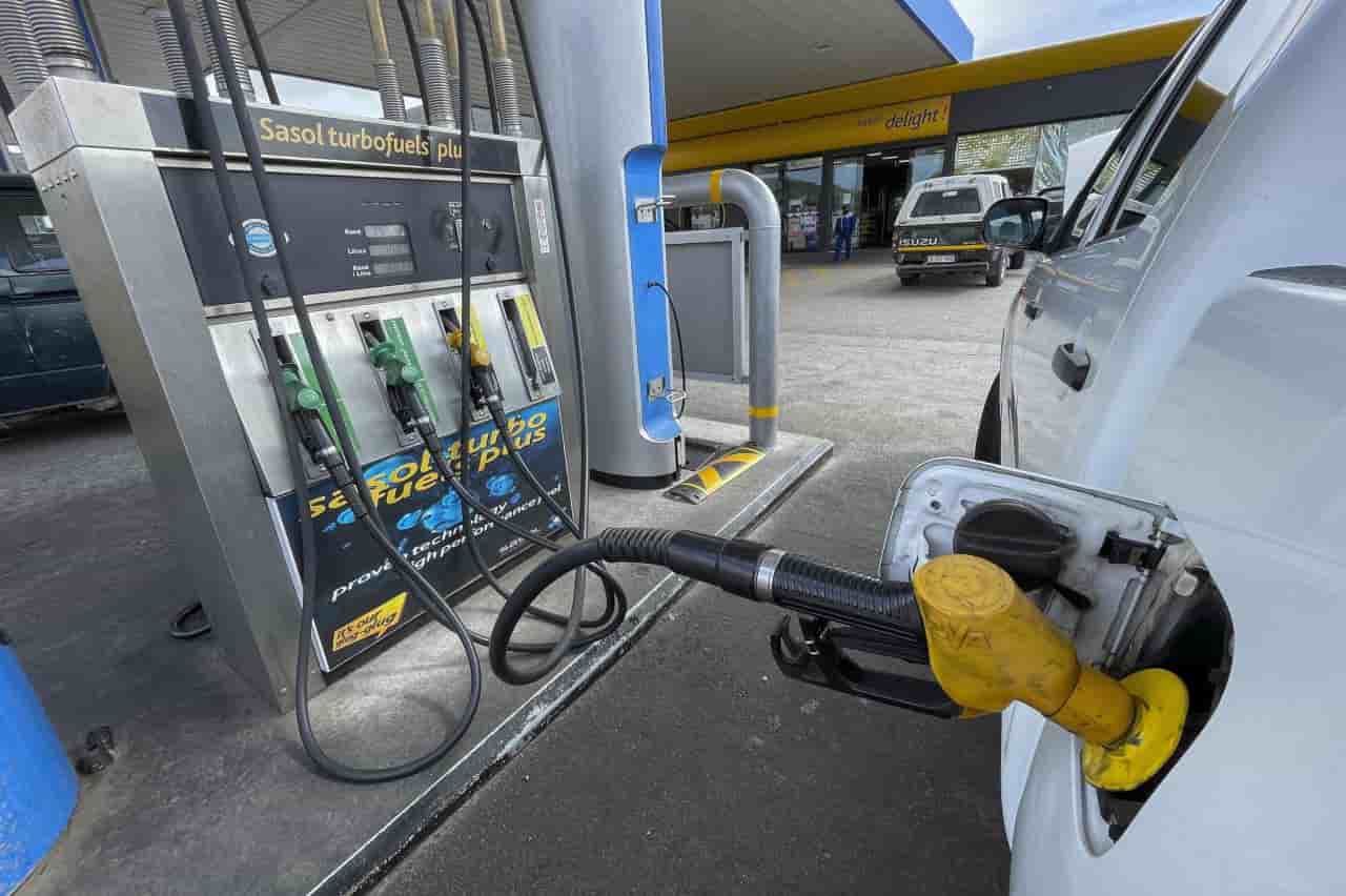 Gasoline price, government cuts extended: history