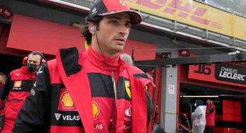 Carlos Sainz carica i tifosi della Ferrari: “Sarebbe unico”