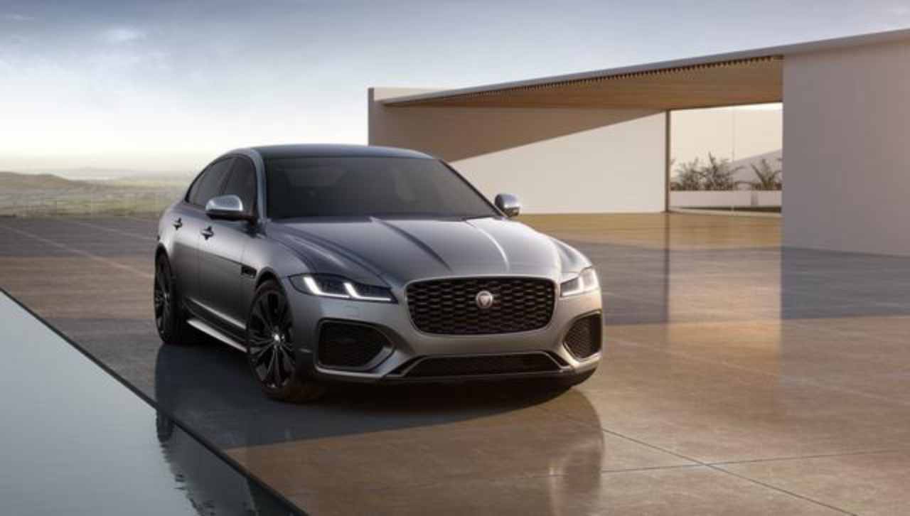 Jaguar XF