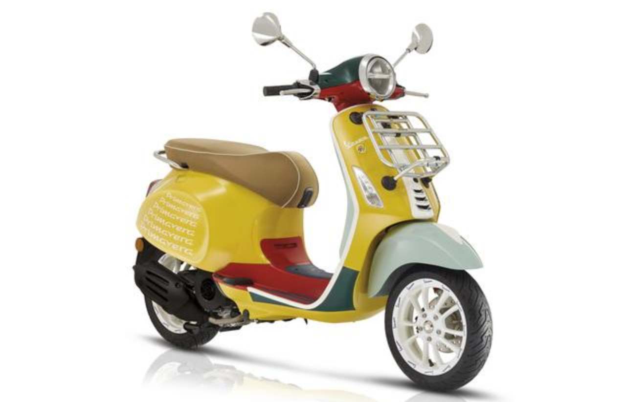 Vespa Primavera Sean Wotherspoon