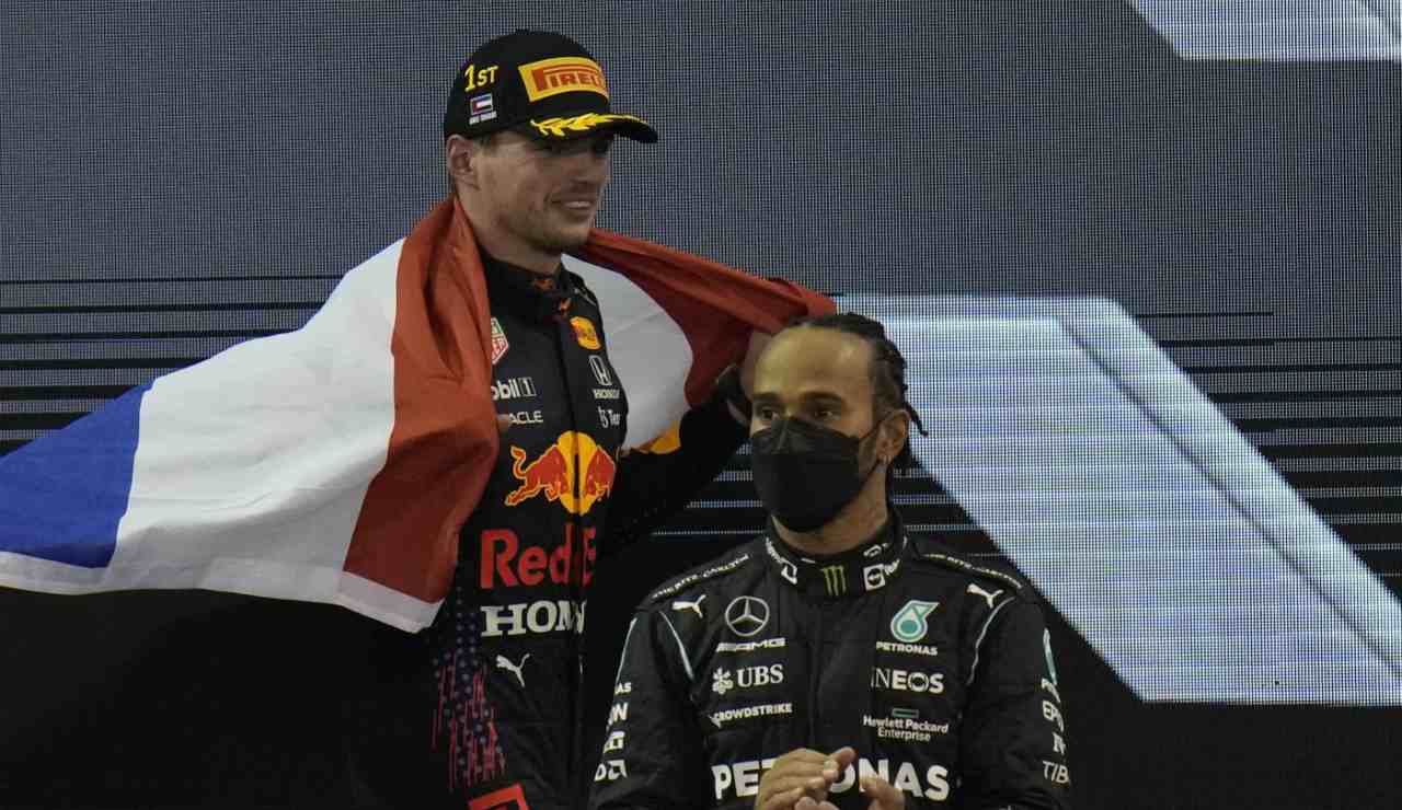 Verstappen e Hamilton