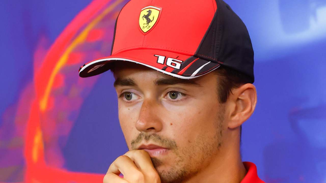 Charles Leclerc pensieroso