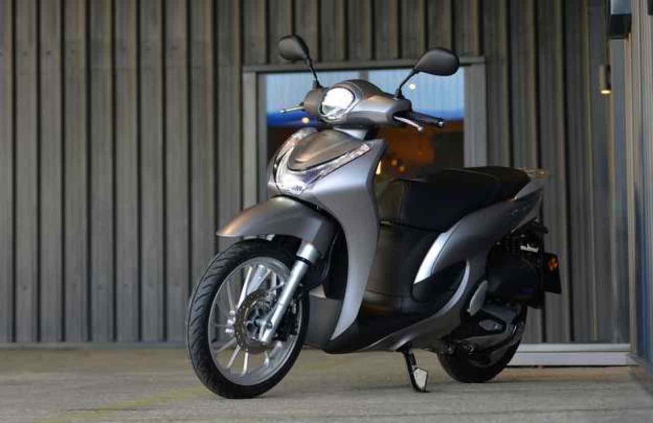 Modelos scooter precio en promoción agosto