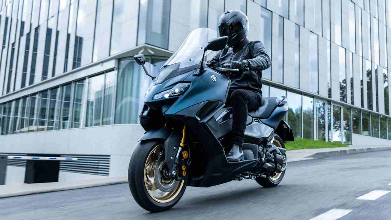 Yamaha Tmax tech