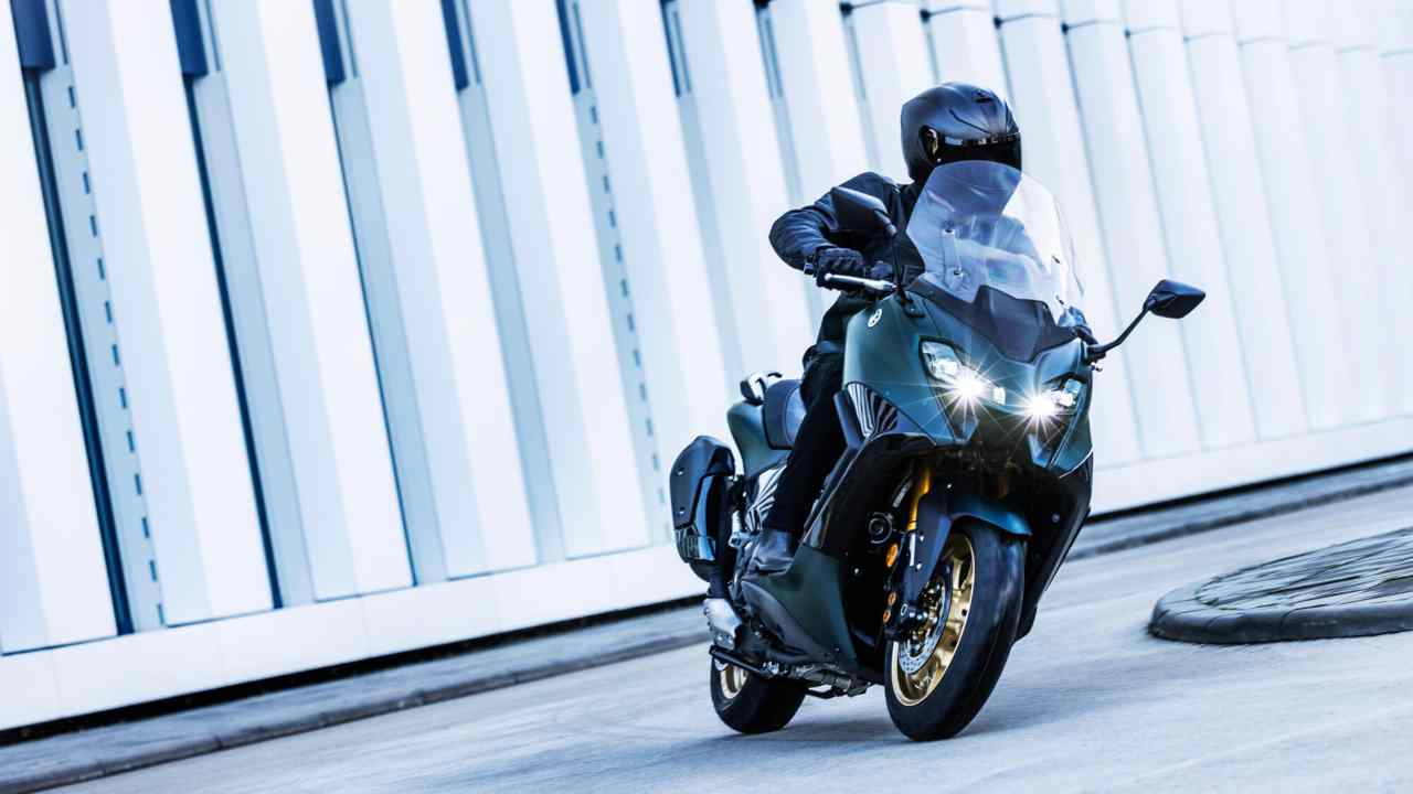 Yamaha T Max Tech