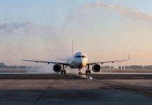 Aereo in pista