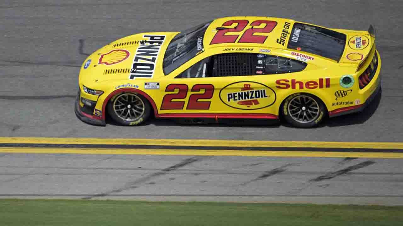 Nascar Logano Automotorinews 221107