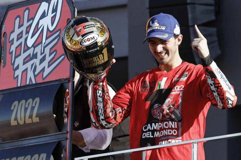 Bagnaia vince un altro premio con il Mondiale: che bolide per Pecco