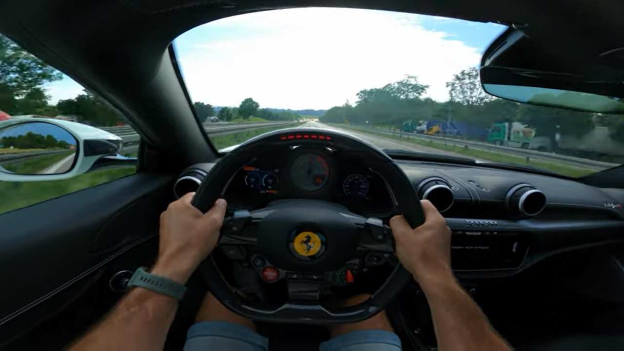 Ferrari Portofino autostrada