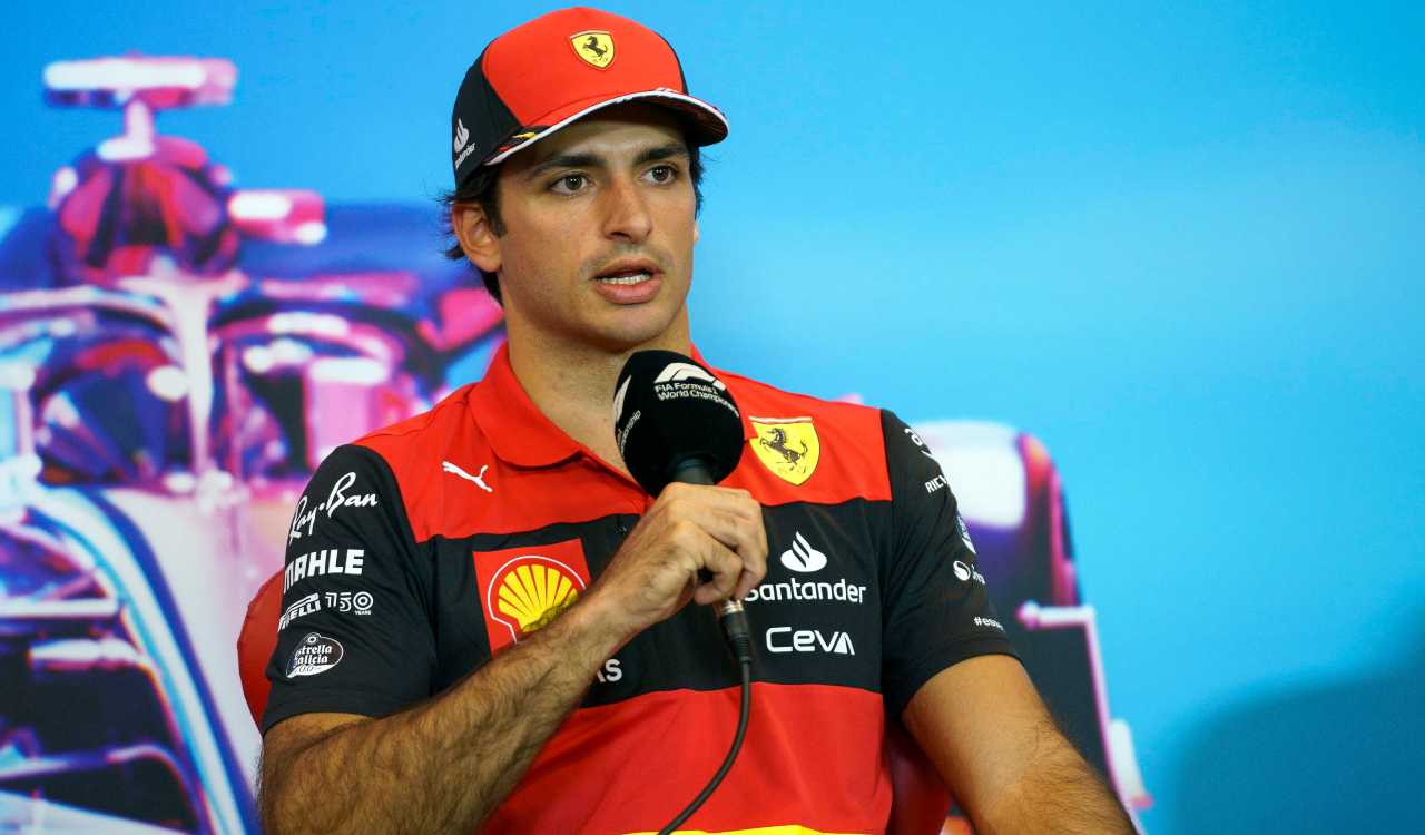 Carlos Sainz invito Ferrari