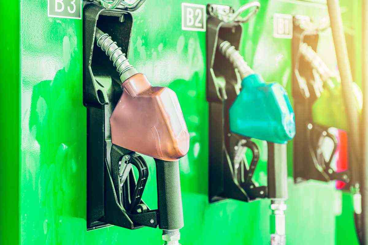 Benzina e diesel futuro auto