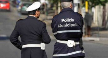 Sono le regole stradali più assurde del mondo: una è davvero da ridere