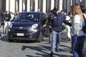 La prima uscita pubblica di Papa Francesco, subito dopo la sua elezione, avvenne nel marzo del 2013,