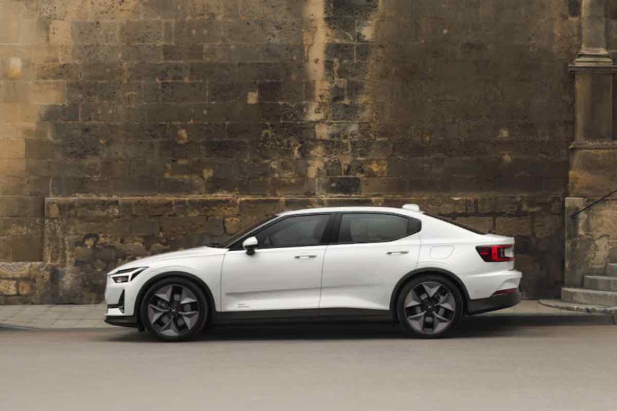 Polestar auto nuova