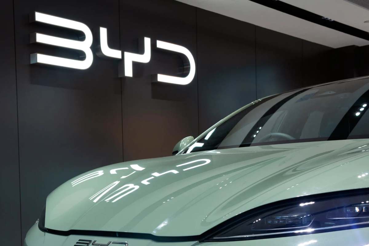 BYD Auto piano