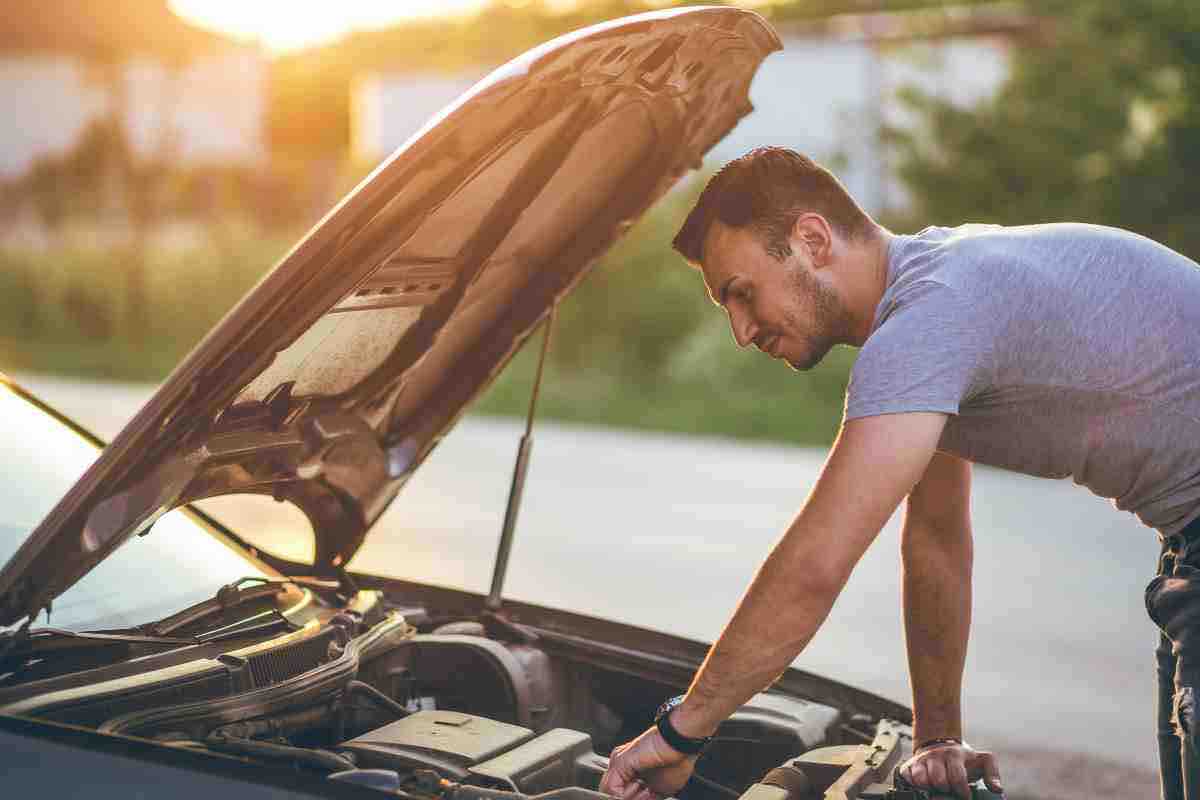 Cofano auto chiuso
