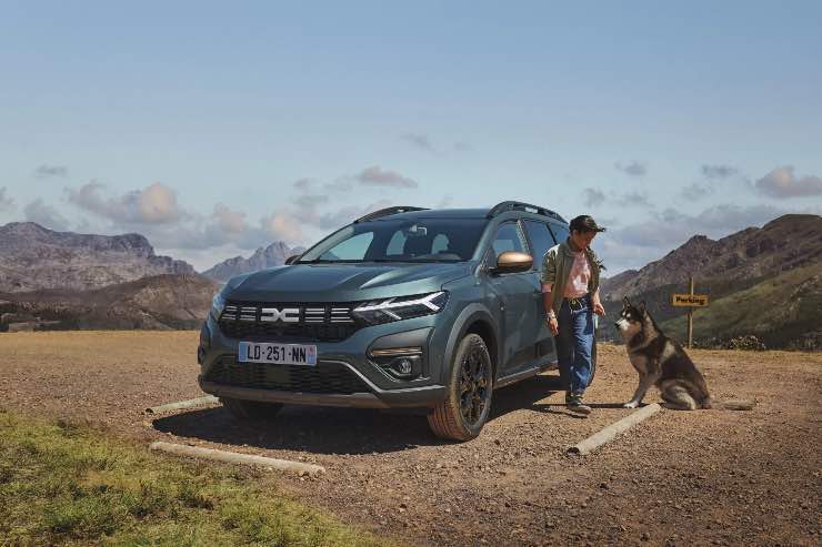 Dacia sette posti