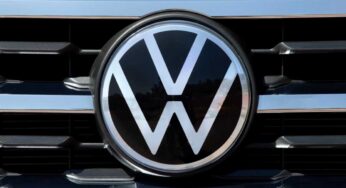 Pesante tonfo di Volkswagen, il marchio tedesco è in forte difficoltà: il motivo